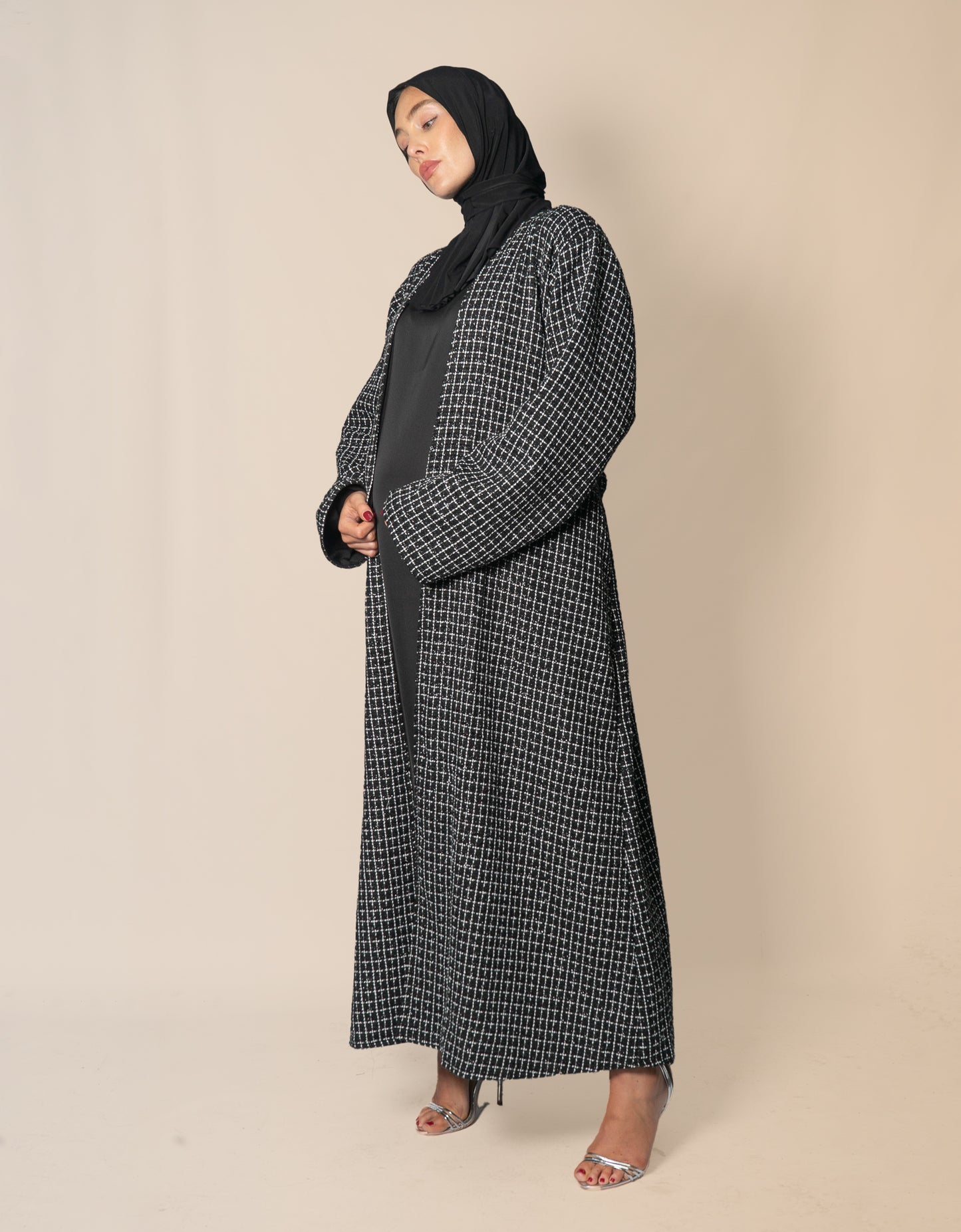 Almietaf Winter Abaya Coat Check Black and White