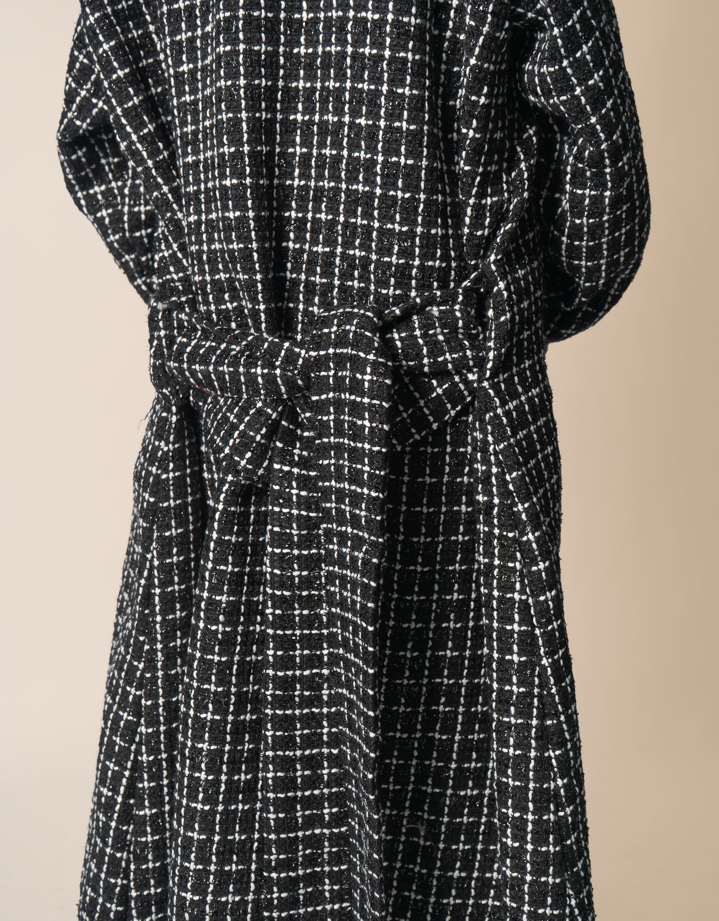 Almietaf Winter Abaya Coat Check Black and White
