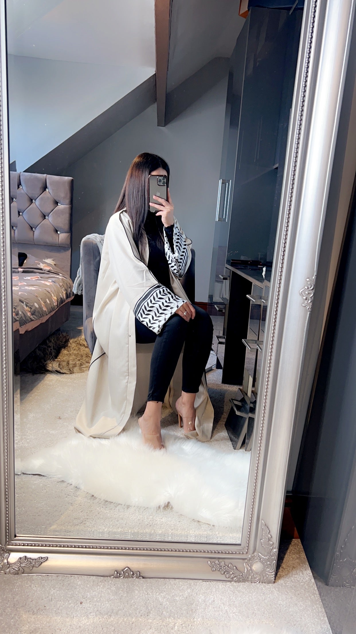 Falistini Cream Open Abaya