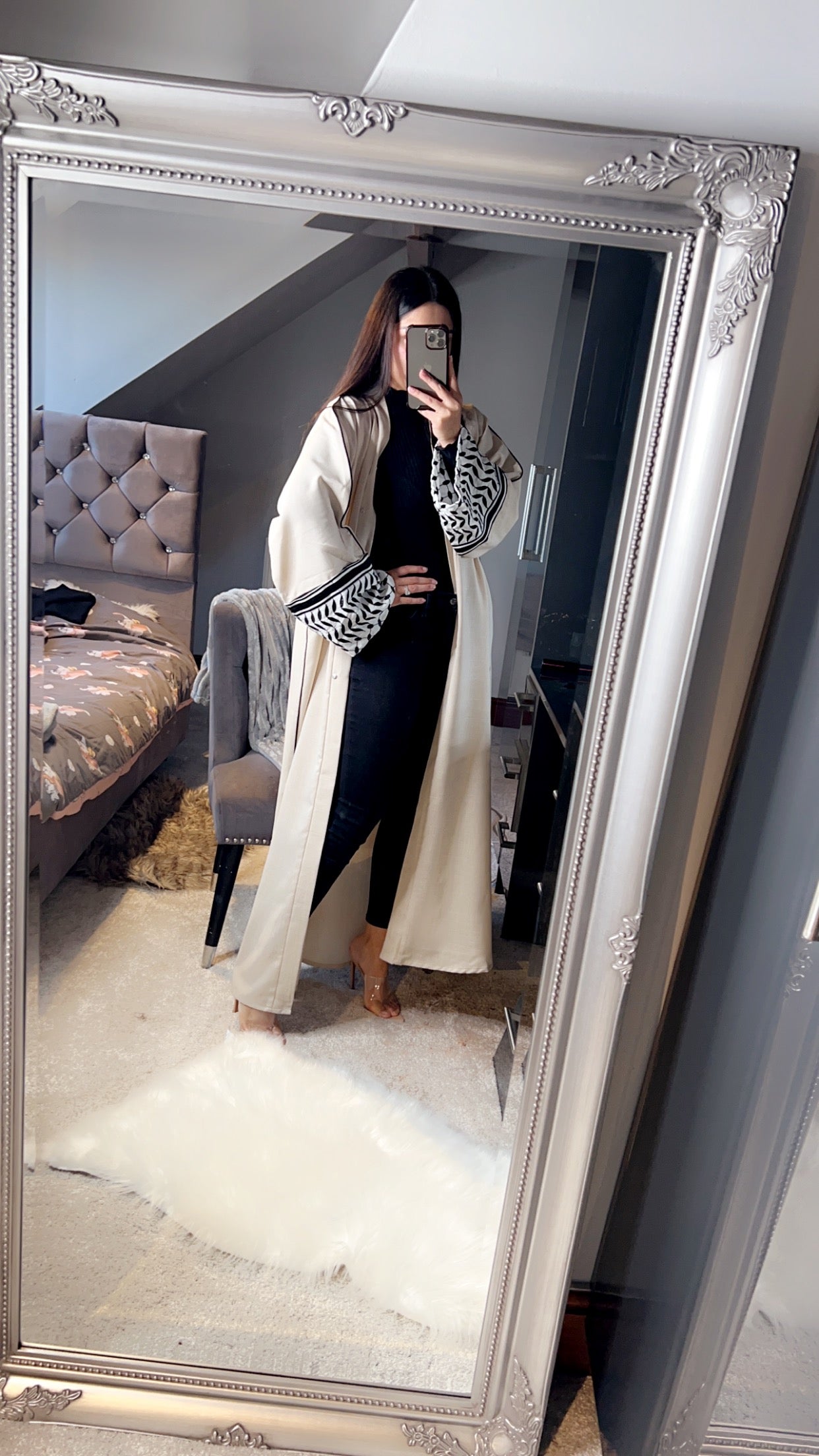 Falistini Cream Open Abaya