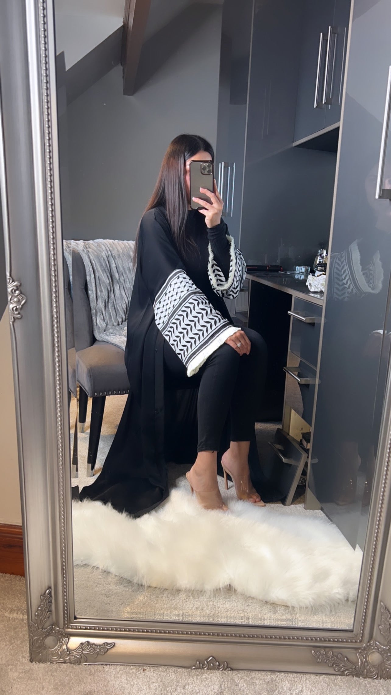Falistini Black Open Abaya