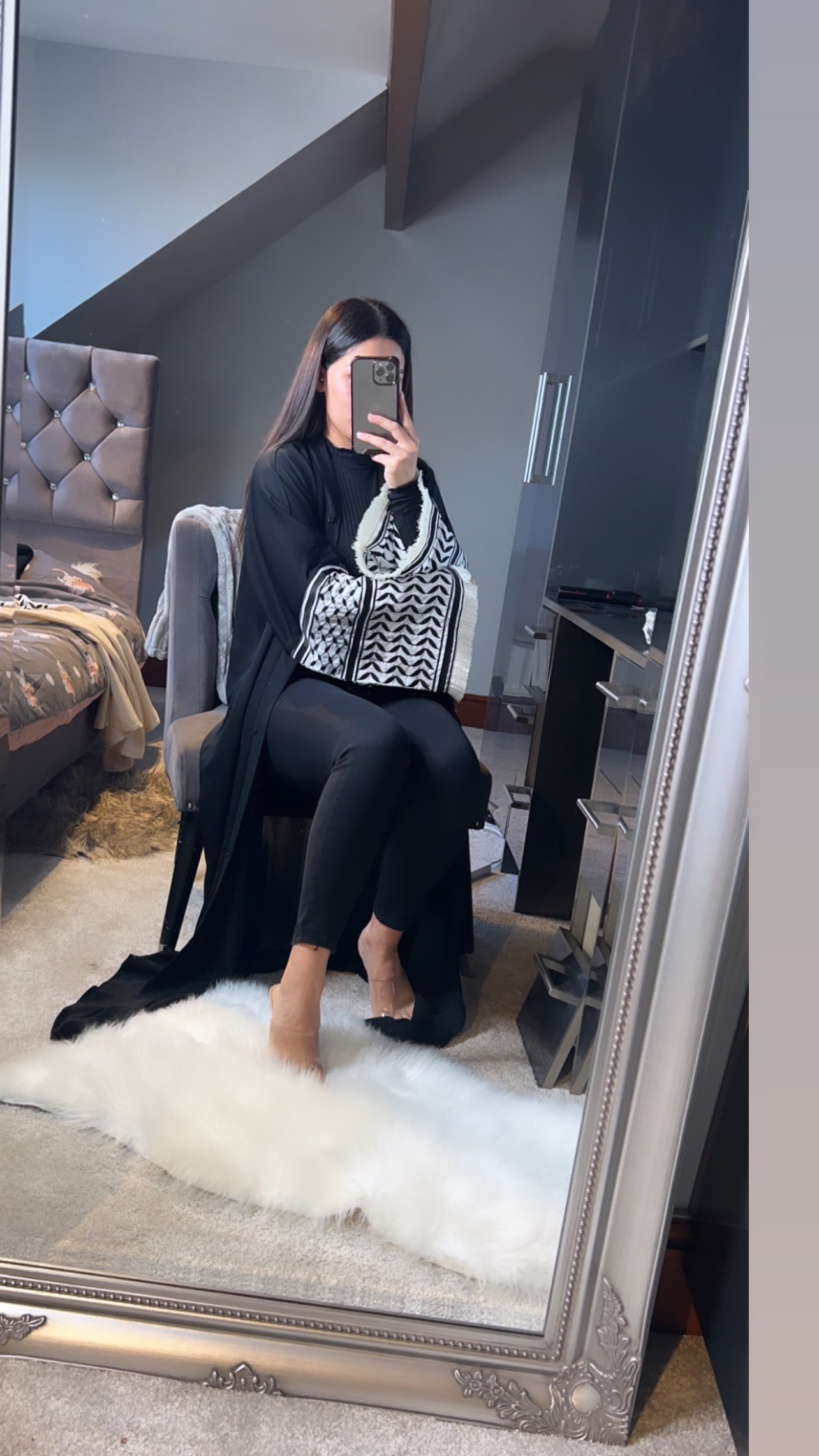 Falistini Black Open Abaya